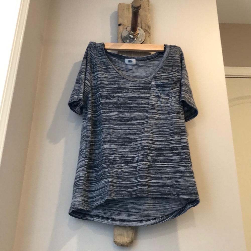 Women’s scoop neck T-shirt